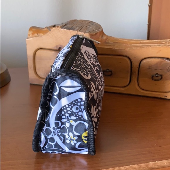 LeSportsac Pouch - Picture 2 of 7